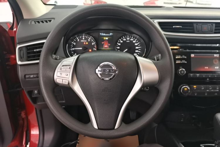 Used Nissan Qashqai 2016 2.0L CVT Elite Edition Steering Wheel