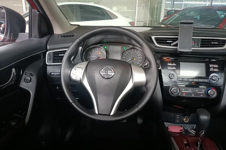 Used Nissan Qashqai 2016 2.0L CVT Luxury Edition Steering Wheel