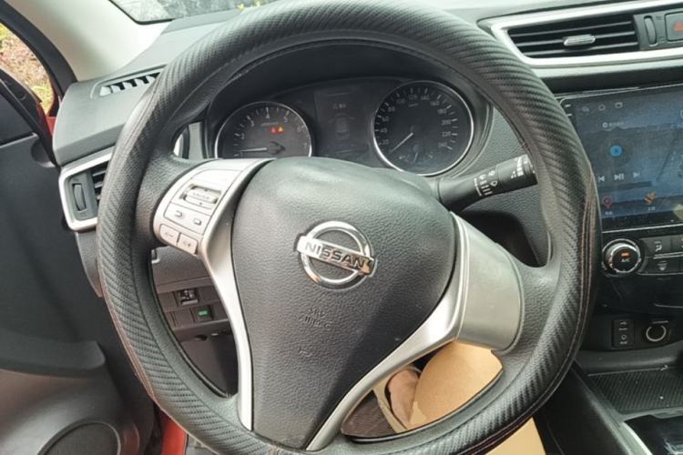 Used Nissan Qashqai 2016 2.0L CVT Elite Edition Steering Wheel