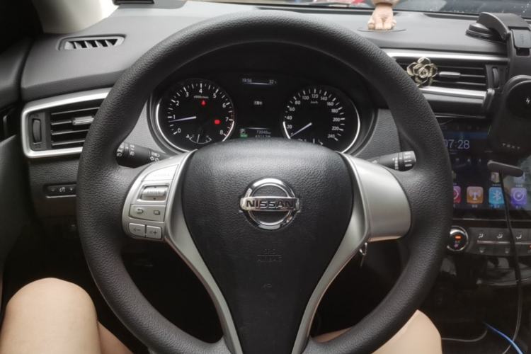 Used Nissan Qashqai 2016 2.0L CVT Elite Edition Steering Wheel