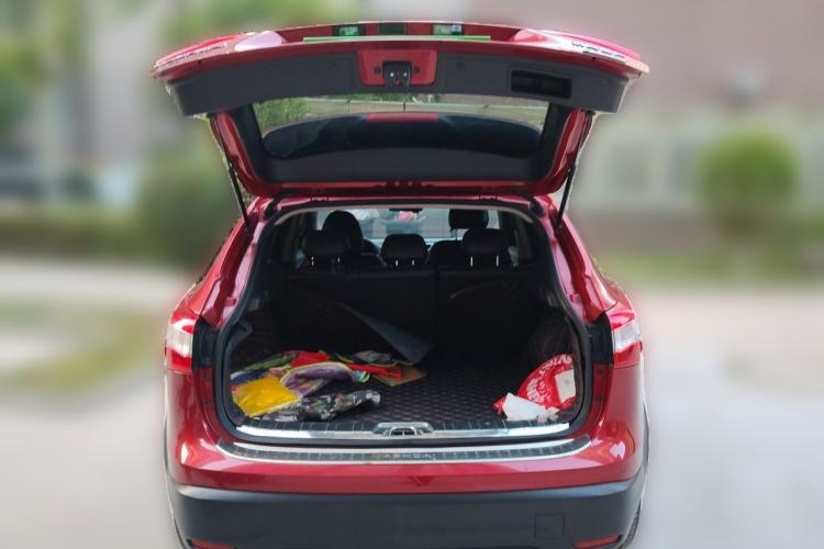 Used Nissan Qashqai 2016 1.2T CVT Fashion Edition Trunk