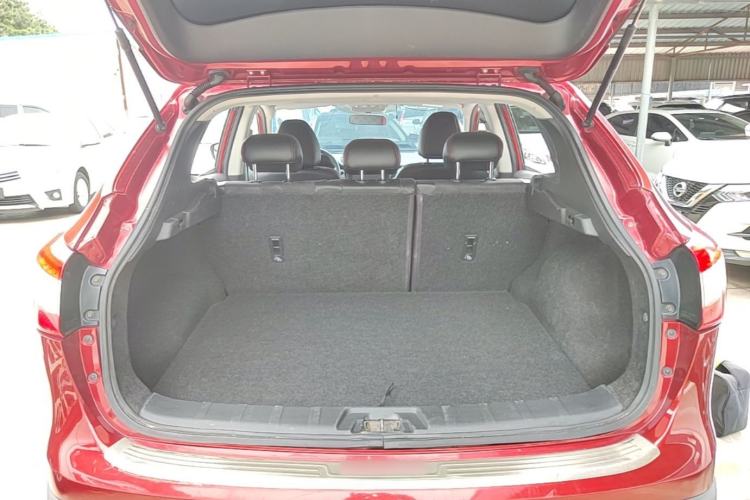 Used Nissan Qashqai 2016 2.0L CVT Luxury Edition Trunk