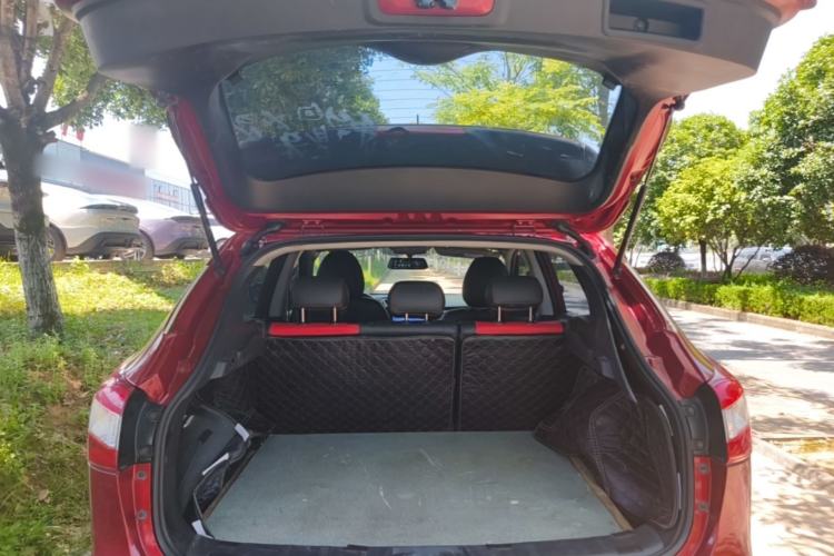 Used Nissan Qashqai 2016 2.0L CVT Elite Edition Trunk