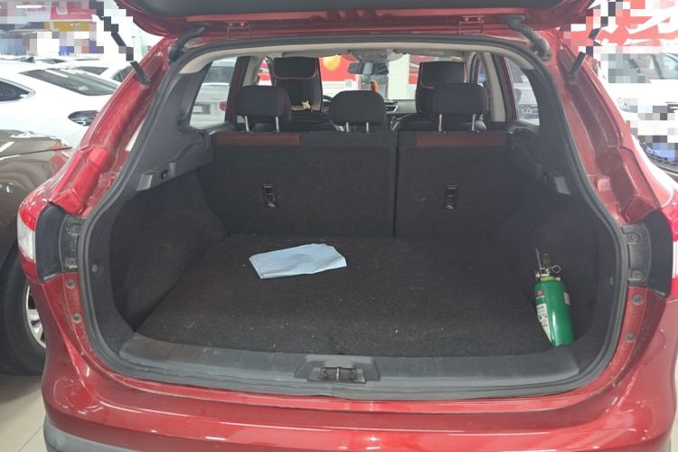 Used Nissan Qashqai 2016 2.0L CVT Elite Edition Trunk