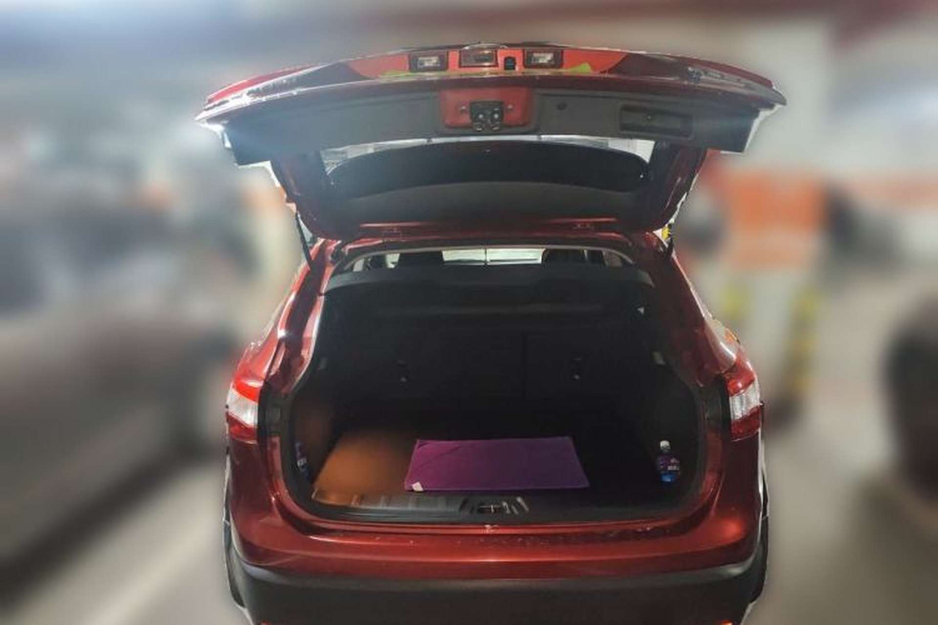 Used Nissan Qashqai 2016 2.0L CVT Elite Edition Trunk