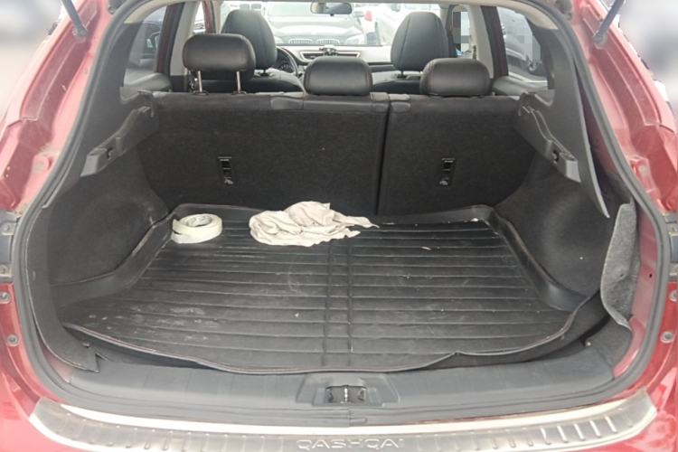 Used Nissan Qashqai 2016 2.0L CVT Luxury Edition Trunk
