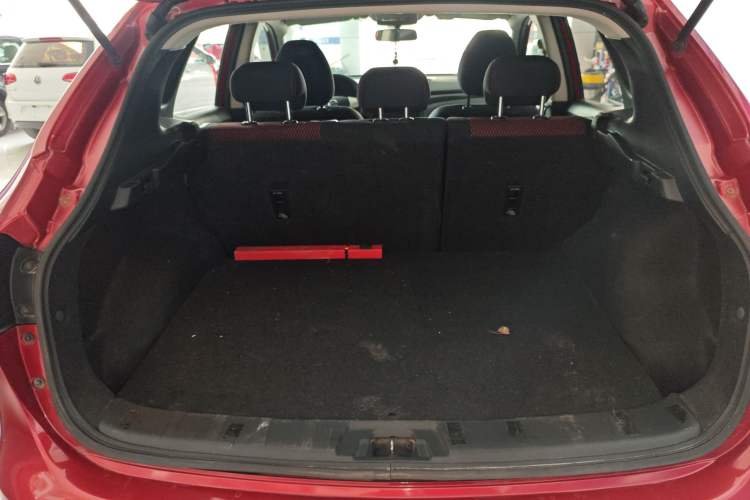 Used Nissan Qashqai 2016 2.0L CVT Elite Edition Trunk