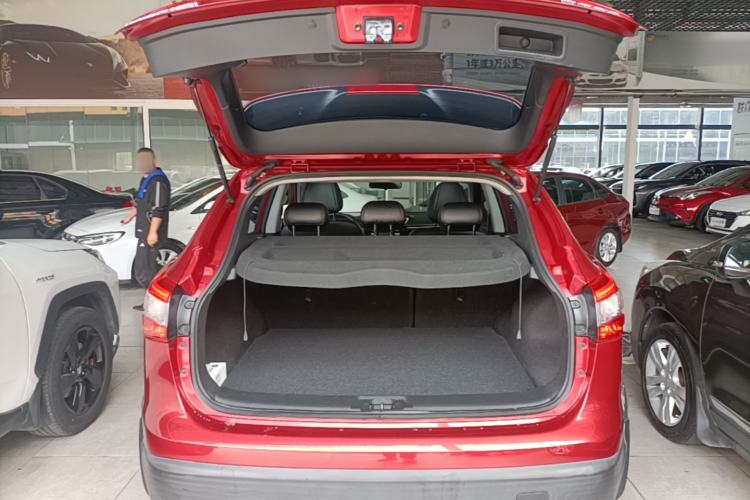 Used Nissan Qashqai 2016 2.0L CVT Luxury Edition Trunk