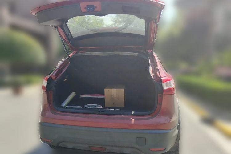 Used Nissan Qashqai 2016 2.0L CVT Elite Edition Trunk