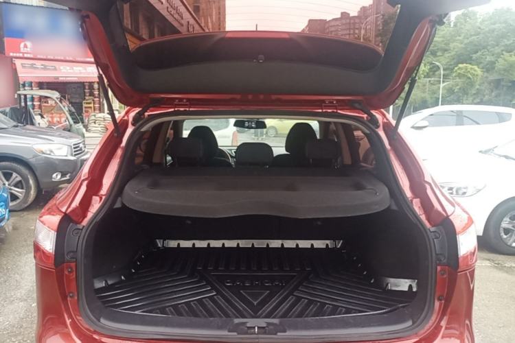 Used Nissan Qashqai 2016 2.0L CVT Elite Edition Trunk