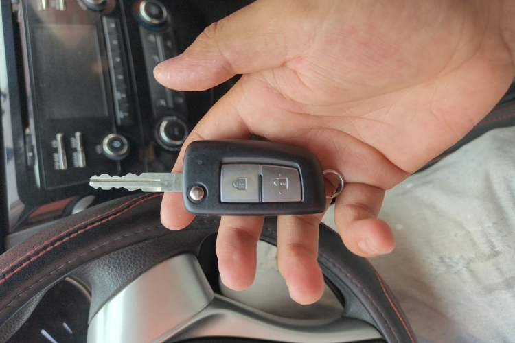 Used Nissan Qashqai 2016 2.0L CVT Elite Edition Vehicle Key
