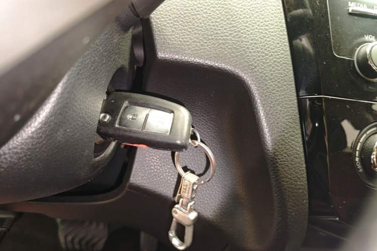 Used Nissan Qashqai 2016 2.0L CVT Elite Edition Vehicle Key