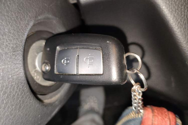 Used Nissan Qashqai 2016 2.0L CVT Elite Edition Vehicle Key
