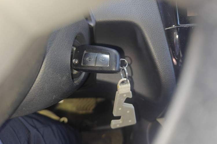 Used Nissan Qashqai 2016 2.0L CVT Elite Edition Vehicle Key