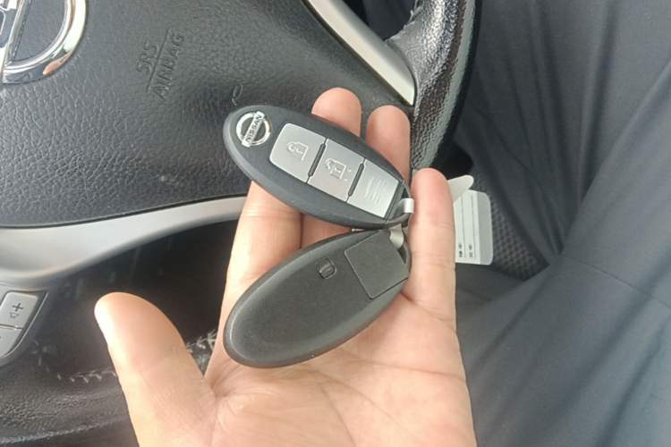Used Nissan Qashqai 2016 2.0L CVT Luxury Edition Vehicle Key