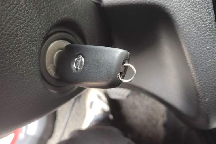 Used Nissan Qashqai 2016 2.0L CVT Elite Edition Vehicle Key