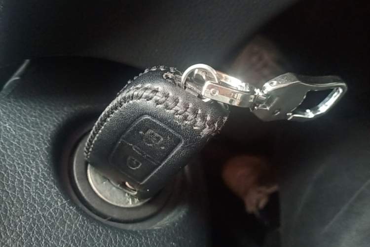 Used Nissan Qashqai 2016 2.0L CVT Elite Edition Vehicle Key