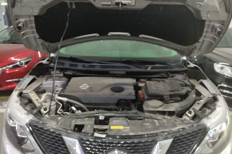 Used Nissan Qashqai 2016 2.0L CVT Luxury Edition Engine Bay
