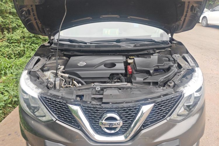 Used Nissan Qashqai 2016 2.0L CVT Elite Edition Engine Bay