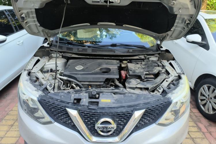 Used Nissan Qashqai 2016 2.0L CVT Deluxe Edition Engine Bay