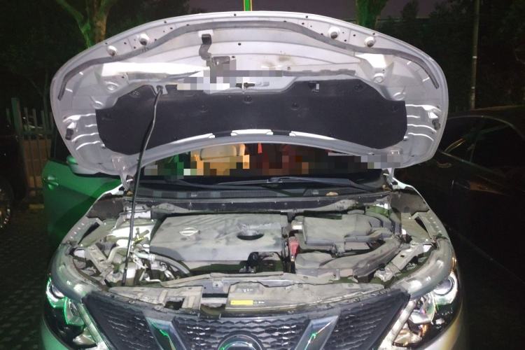 Used Nissan Qashqai 2016 2.0L CVT Leading Edition Engine Bay