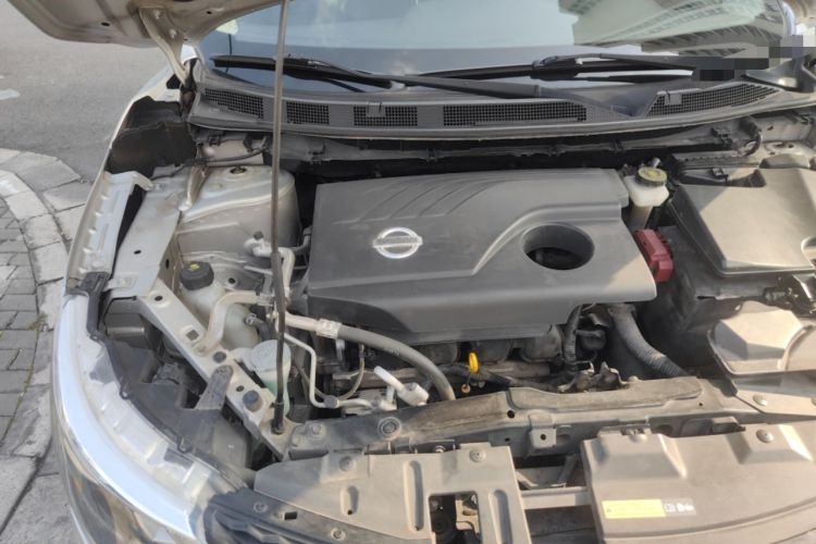 Used Nissan Qashqai 2016 2.0L CVT Elite Edition Engine Bay Right
