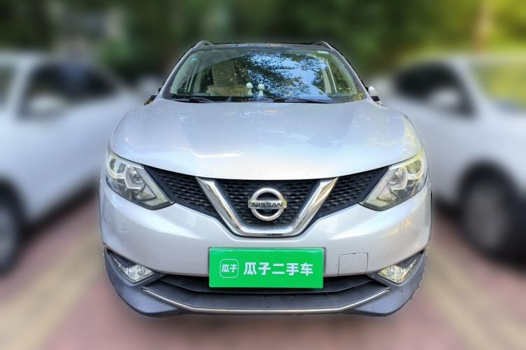 Used Nissan Qashqai 2016 2.0L CVT Deluxe Edition Front