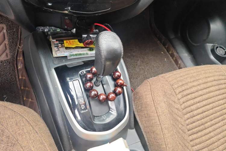 Used Nissan Qashqai 2016 2.0L CVT Elite Edition Gear Lever