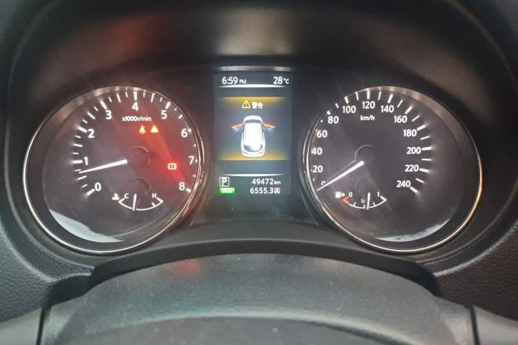 Used Nissan Qashqai 2016 2.0L CVT Leading Edition Instrument Cluster