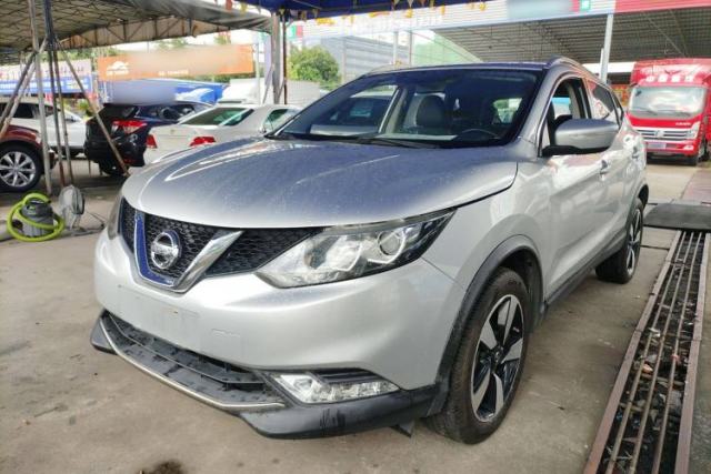 Ojetý Nissan Qashqai 2016 2.0L CVT Leading Edition
