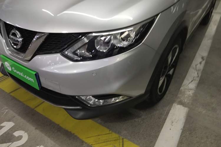 Used Nissan Qashqai 2016 2.0L CVT Luxury Edition Left Front Headlight