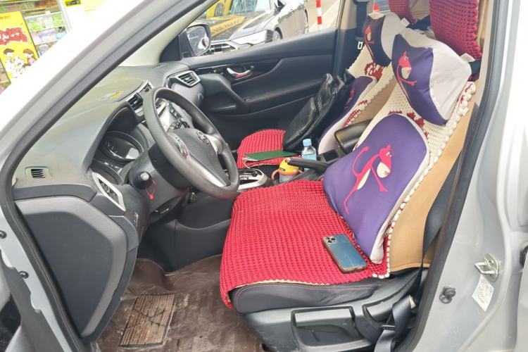 Used Nissan Qashqai 2016 2.0L CVT Elite Edition Left Front Seat