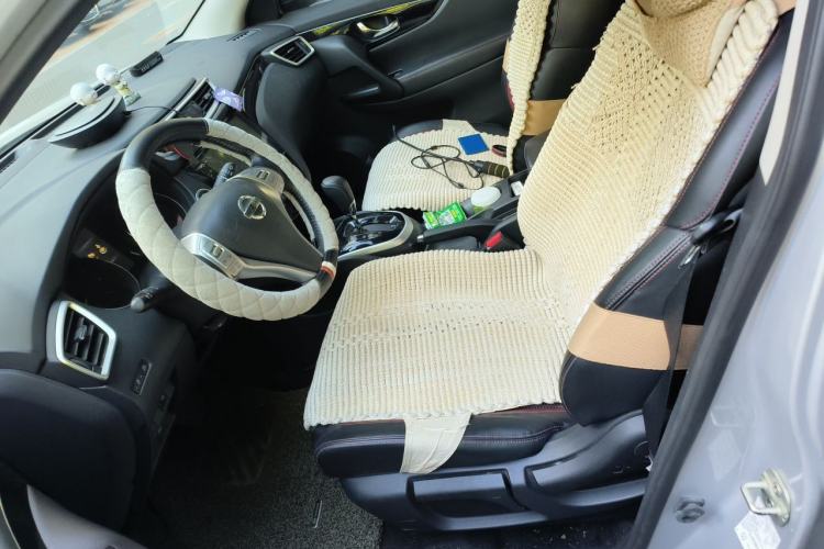 Used Nissan Qashqai 2016 2.0L CVT Deluxe Edition Left Front Seat