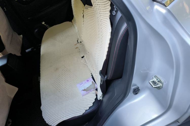 Used Nissan Qashqai 2016 2.0L CVT Deluxe Edition Left Rear Seat
