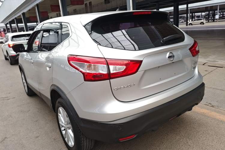 Used Nissan Qashqai 2016 2.0L CVT Elite Edition Rear Left 45 Deg