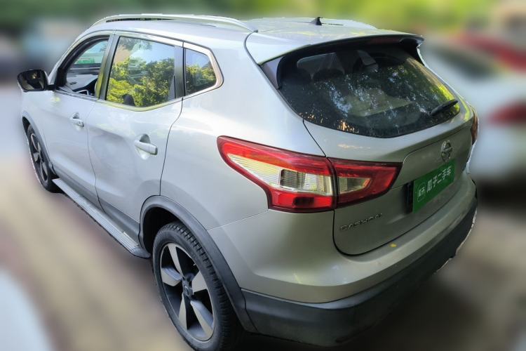Used Nissan Qashqai 2016 2.0L CVT Deluxe Edition Rear Left 45 Deg