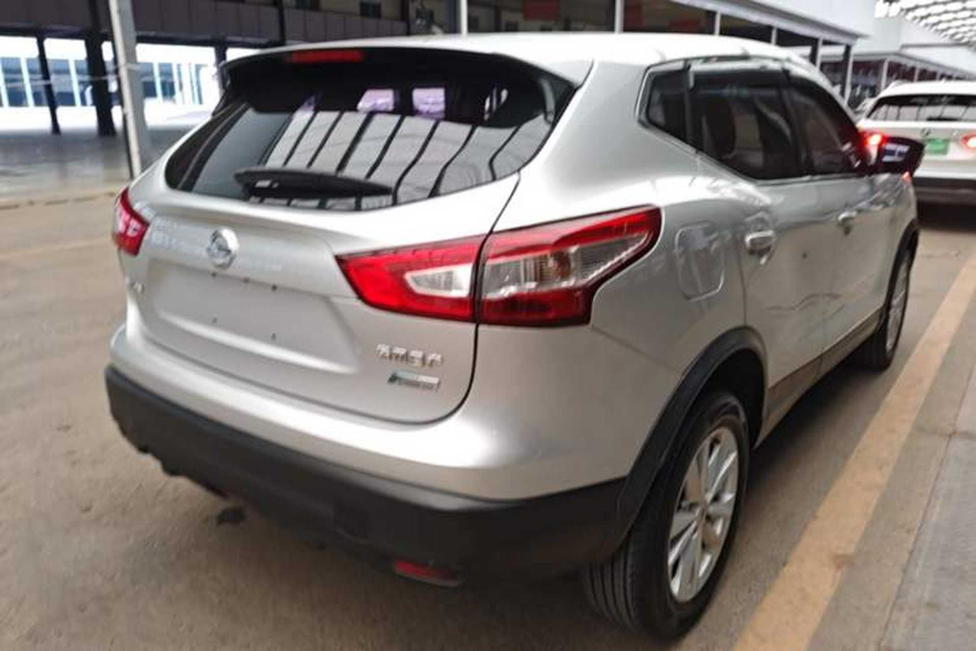Used Nissan Qashqai 2016 2.0L CVT Elite Edition Rear Right 45 Deg