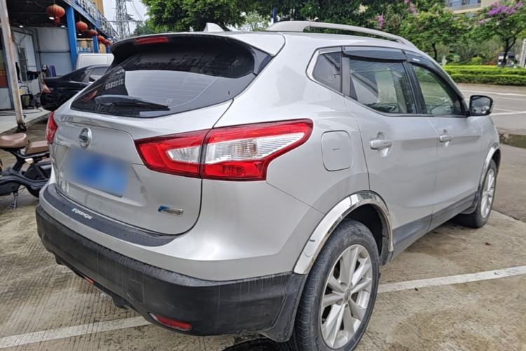Used Nissan Qashqai 2016 2.0L CVT Elite Edition Rear Right 45 Deg