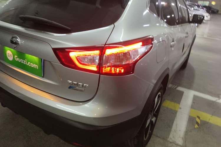 Used Nissan Qashqai 2016 2.0L CVT Luxury Edition Right Rear Taillight