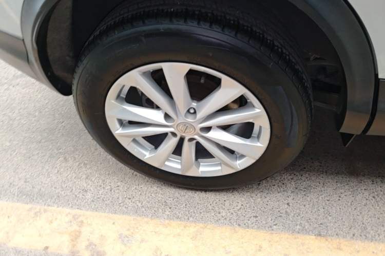 Used Nissan Qashqai 2016 2.0L CVT Elite Edition Right Rear Wheel Hub