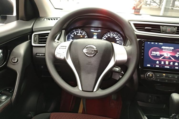 Used Nissan Qashqai 2016 2.0L CVT Elite Edition Steering Wheel