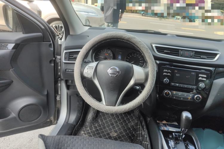 Used Nissan Qashqai 2016 2.0L CVT Elite Edition Steering Wheel