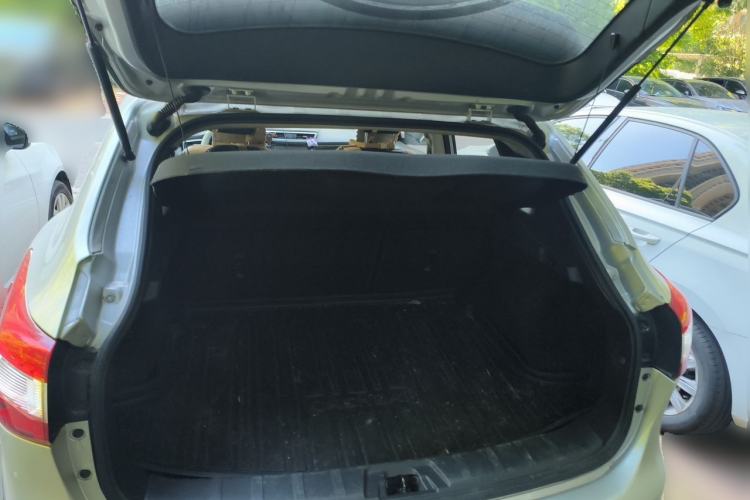 Used Nissan Qashqai 2016 2.0L CVT Deluxe Edition Trunk