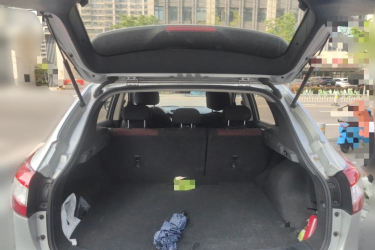 Used Nissan Qashqai 2016 2.0L CVT Elite Edition Trunk