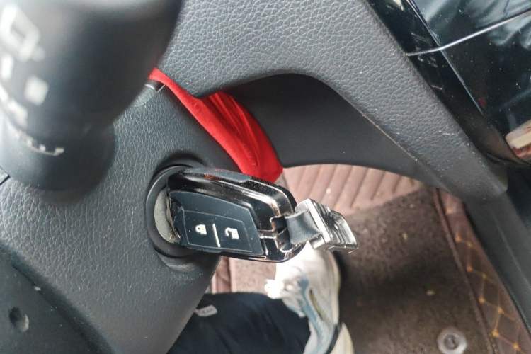 Used Nissan Qashqai 2016 2.0L CVT Elite Edition Vehicle Key