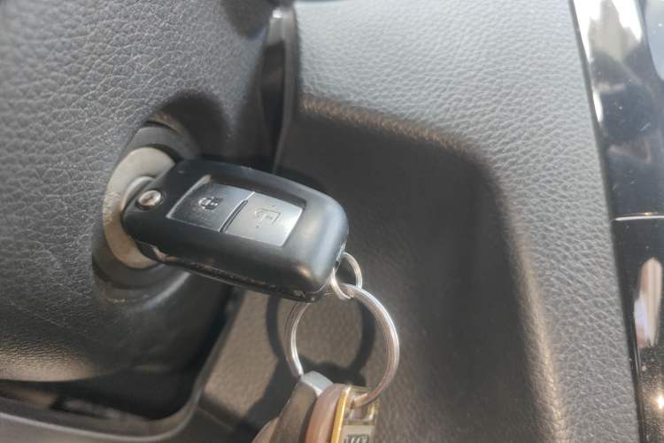 Used Nissan Qashqai 2016 2.0L CVT Elite Edition Vehicle Key