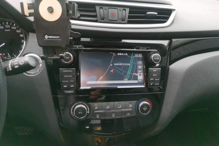 Used Nissan Qashqai 2016 2.0L CVT Flagship Edition Audio And AC Panel