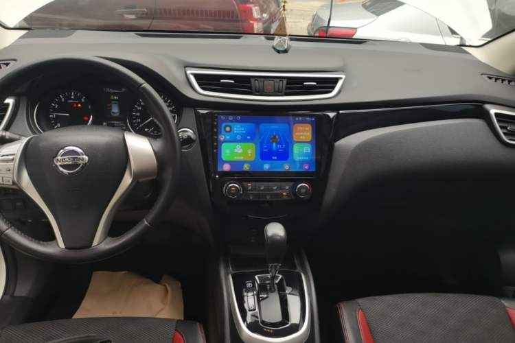 Used Nissan Qashqai 2016 2.0L CVT Luxury Edition Audio And AC Panel