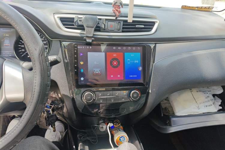 Used Nissan Qashqai 2016 1.2T Manual Fashion Edition Audio And AC Panel