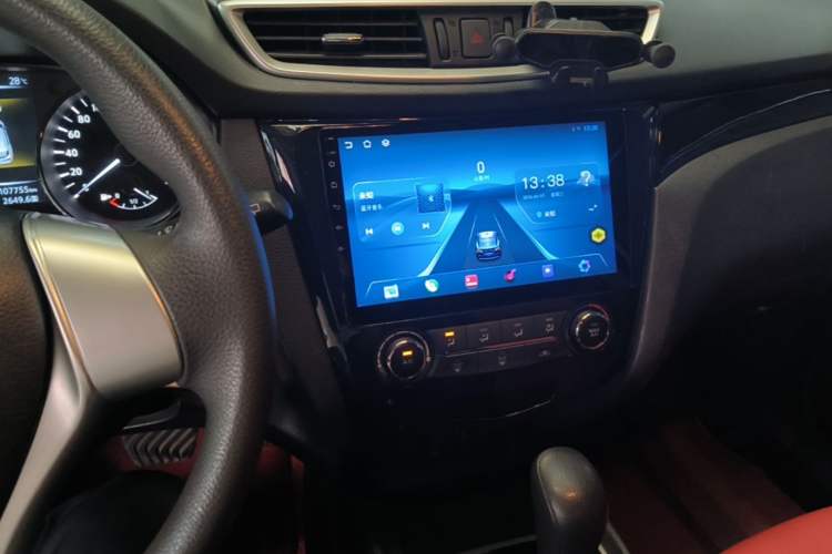 Used Nissan Qashqai 2016 2.0L CVT Elite Edition Audio And AC Panel